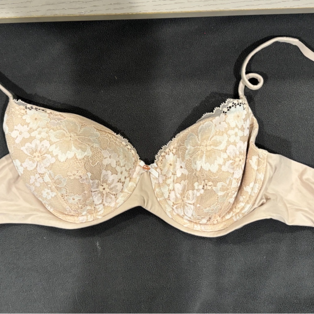 Victoria’s Secret bra- 34D